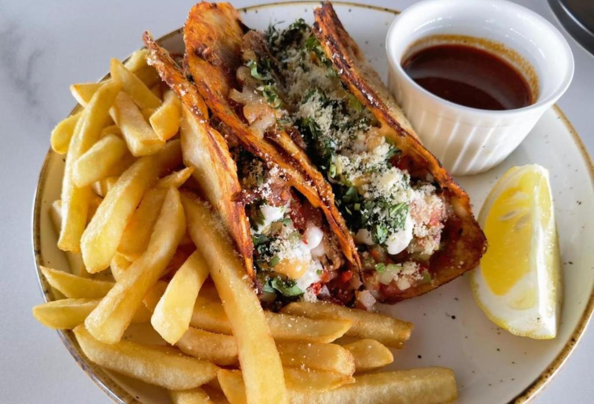 Rume Hotel 쿠칭 외부 사진